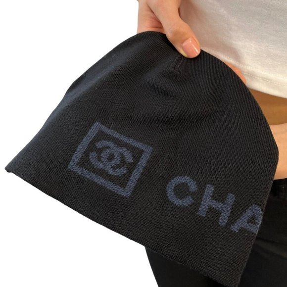 CHANEL Sport 07A Vintage Coco Mark Logo Beanie Hat Black Merino Wool Rank AB+ - Picture 4 of 11